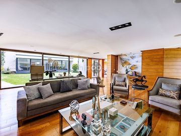Casa en venta en Lomas del Pedregal