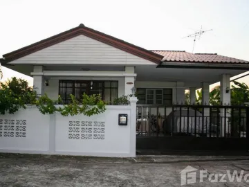 3 Bedroom House for sale in Sam Wa Tawan Ok, Bangkok