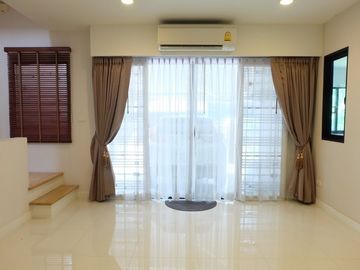 4 Bedroom Townhouse for sale at Baan Klang Muang Rama 2 – Bhuddhabucha