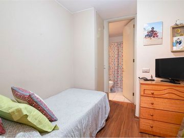 Duplex con Jardín en Vitacura, 5 Dormitorios,.