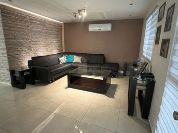 Casa en condominio en venta en Cerradas de Anáhuac, General Escobedo, Nuevo León