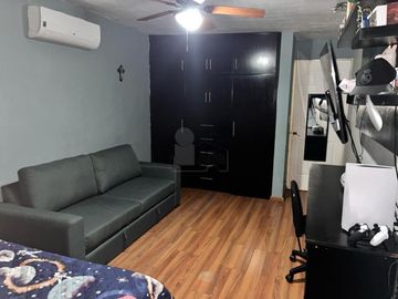 Casa en condominio en venta en Cerradas de Anáhuac, General Escobedo, Nuevo León
