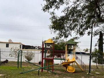 Casa en condominio en venta en Cerradas de Anáhuac, General Escobedo, Nuevo León