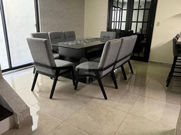 Casa en condominio en venta en Cerradas de Anáhuac, General Escobedo, Nuevo León