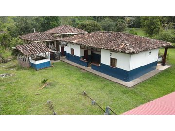 VENTA DE FINCA EN SALENTO, QUINDO, COLOMBIA