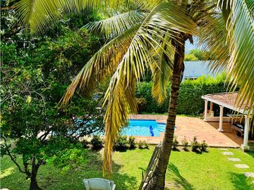 En Venta Finca de recreo en San Jerónimo, amplia piscina y zona verde!