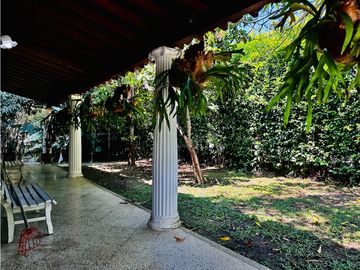 En Venta Finca de recreo en San Jerónimo, amplia piscina y zona verde!