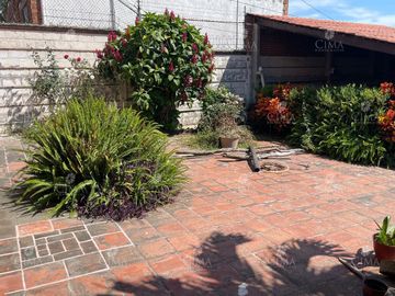 Venta casa en Fraccionamiento lomas Tetela, Cuernavaca - V349