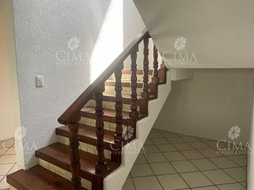 Venta casa en Fraccionamiento lomas Tetela, Cuernavaca - V349