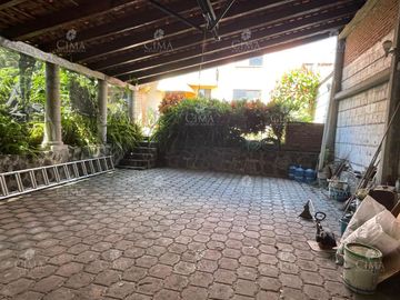 Venta casa en Fraccionamiento lomas Tetela, Cuernavaca - V349