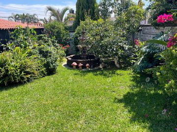 Venta casa en Fraccionamiento lomas Tetela, Cuernavaca - V349