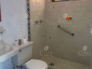 Venta casa en Fraccionamiento lomas Tetela, Cuernavaca - V349