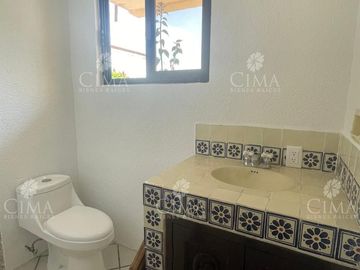 Venta casa en Fraccionamiento lomas Tetela, Cuernavaca - V349