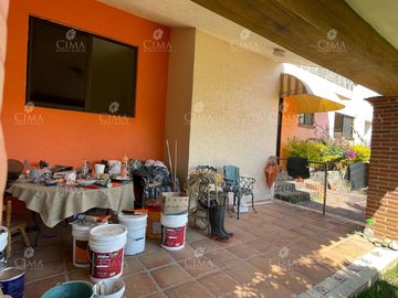 Venta casa en Fraccionamiento lomas Tetela, Cuernavaca - V349