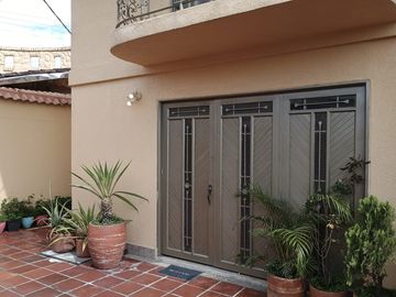 CASA EN VENTA EN AVENIDA CENTENARIO ARMENIA QUINDIO