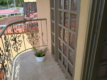 CASA EN VENTA EN AVENIDA CENTENARIO ARMENIA QUINDIO