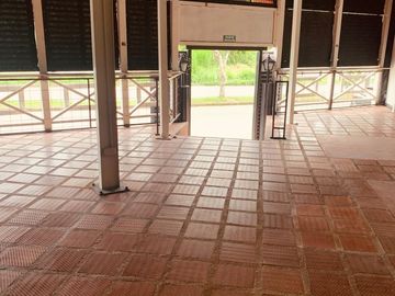 CASA EN VENTA EN AVENIDA CENTENARIO ARMENIA QUINDIO