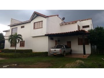 CASA EN CONDOMINIO A 10 MINUTOS DE JARDIN PLAZA