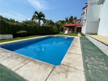 Casa en renta amueblada en Temixco Morelos con seguridad y alberca