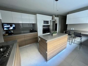 Casa en Venta en Bosque de Alerces
