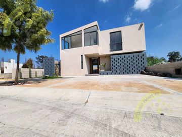 CASA DIEGO EN VENTA MALLORCA RESIDENCE RECAMARA EN PLANTA QUERETARO