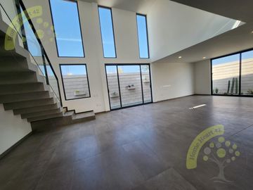 CASA DIEGO EN VENTA MALLORCA RESIDENCE RECAMARA EN PLANTA QUERETARO
