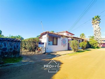 Local Comercial en Venta en Complejo turístico Premiado por Booking en Los Molles