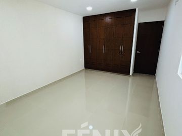 Oportunidad: Casa en venta con 4 habitaciones, 1 en PB y amplio Roof Garden