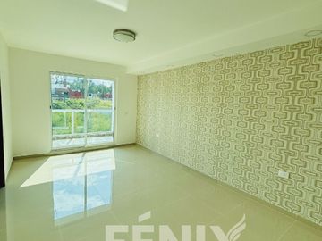Oportunidad: Casa en venta con 4 habitaciones, 1 en PB y amplio Roof Garden