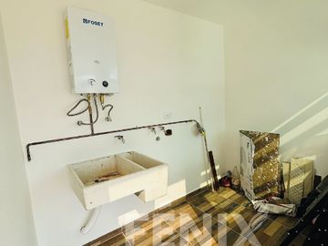 Oportunidad: Casa en venta con 4 habitaciones, 1 en PB y amplio Roof Garden