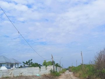 Land for sale at Chalongkrung Garden