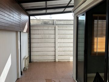 3 Bedroom Townhouse for sale at The Connect Watcharaphon - Phoemsin