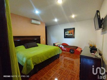 Casa de Campestre en venta, con terraza y alberca con detalles típico estilo mexicano, Comala, Col.