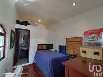 Casa de Campestre en venta, con terraza y alberca con detalles típico estilo mexicano, Comala, Col.