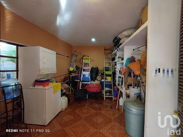 Casa de Campestre en venta, con terraza y alberca con detalles típico estilo mexicano, Comala, Col.