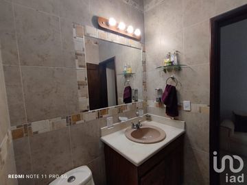 Casa de Campestre en venta, con terraza y alberca con detalles típico estilo mexicano, Comala, Col.