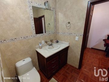 Casa de Campestre en venta, con terraza y alberca con detalles típico estilo mexicano, Comala, Col.