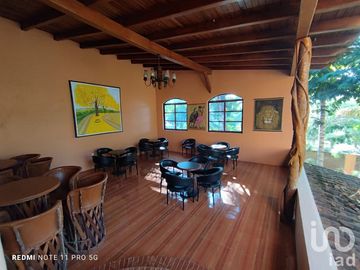 Casa de Campestre en venta, con terraza y alberca con detalles típico estilo mexicano, Comala, Col.