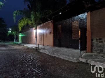 Casa de Campestre en venta, con terraza y alberca con detalles típico estilo mexicano, Comala, Col.