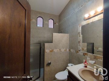 Casa de Campestre en venta, con terraza y alberca con detalles típico estilo mexicano, Comala, Col.