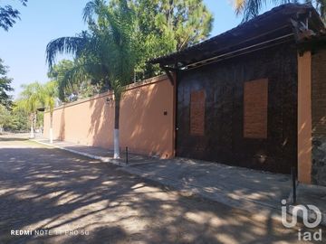 Casa de Campestre en venta, con terraza y alberca con detalles típico estilo mexicano, Comala, Col.