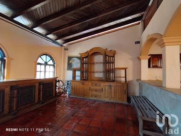 Casa de Campestre en venta, con terraza y alberca con detalles típico estilo mexicano, Comala, Col.