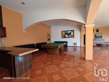 Casa de Campestre en venta, con terraza y alberca con detalles típico estilo mexicano, Comala, Col.