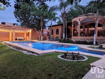 Casa de Campestre en venta, con terraza y alberca con detalles típico estilo mexicano, Comala, Col.