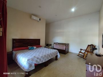 Casa de Campestre en venta, con terraza y alberca con detalles típico estilo mexicano, Comala, Col.