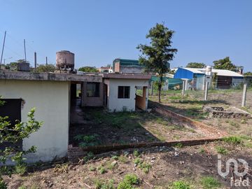 Terreno en Venta de Oportunidad en excelente ubicación en Alcaraces Cuauhtémoc, Colima.