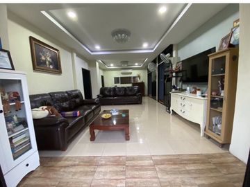 3 Bedroom House for sale at Uea Suk 2