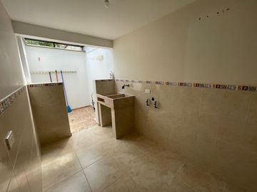 ARRIENDO de CASAS en MEDELLIN