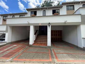 ARRIENDO de CASAS en MEDELLIN