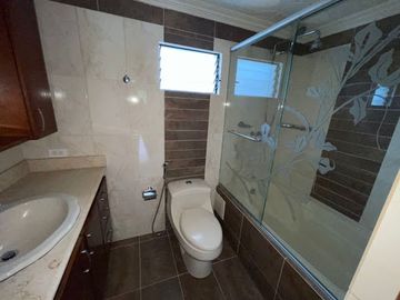 ARRIENDO de CASAS en MEDELLIN